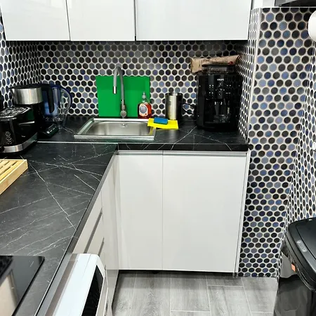 Διαμέρισμα Modern Premium Apt-europa Near Ccyumbo