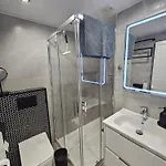 Appartement Modern Premium Apt-europa Near Ccyumbo
